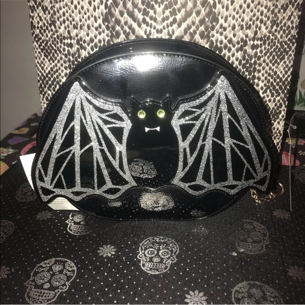 Betsey Johnson Bat wing purse - Picture 4 of 8